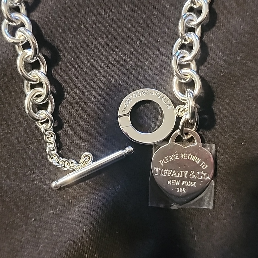 Tiffany's toggle necklace brand new